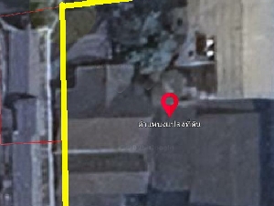 ขายที่ดินและสิ่งปลูกสร้างตึก 3  ชั้น 240 ตรว ทำเลดีในคูเมือง เชียงใหม่