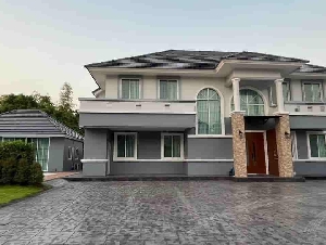 ขาย/ให้เช่า ราคาพิเศษ!! บ้านหรูหลังใหญ่ พร้อมสระว่ายน้ำ ฮวงจุ้ยดีมาก เฟอร์ครบ ใกล้ห้าง สนามบินฯ