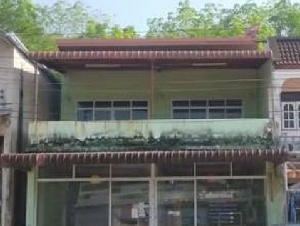 ขายอาคารพาณิชย์ ถ.สายสุราษฎร์ธานี-ตะกั่วป่า ต.เขาวง อ.บ้านตาขุน จ.สุราษฎร์ธานี