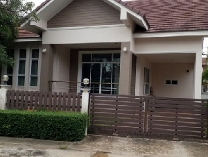 ขายบ้านเดี่ยวหมู่บ้าน บ้านสวยน้ำใส ถ.สายท่าอากาศยานสุราษฎร์ธานี-บรรจบทางหลวงห ต.วัดประดู่ อ.เมืองสุราษฎร์ธานี จ.สุราษฎร์ธานี