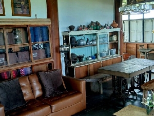 โปรปลายปีรับลมหนาวมาแล้ว ให้เช่าบ้านไม้ถ่ายหนังถ่ายละคร MV โฆษณา หนังสั้น คอนเท้นท์ บ้านสวยวิวทุ่งนา ไทรน้อย 0968821857