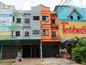 ขาย ทาวน์เฮ้าส์ 3 ชั้น + 1 ดาดฟ้า เมืองกำแพงเพชร 3 นอน รีโนเวทใหม่