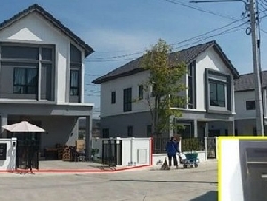 ขายบ้านแฝดมือสองบางปะกง   โครงการบริทาเนีย บางนา กม.39 ฉะเชิงเทรา