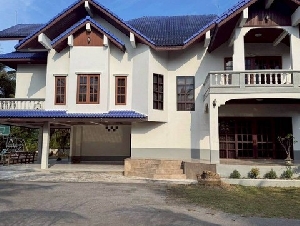 ขายบ้านหรูพร้อมที่ดิน เชียงคาน จ.เลย เนื้อที่กว่า 2 ไร่ครึ่ง พร้อมสระว่ายน้ำ