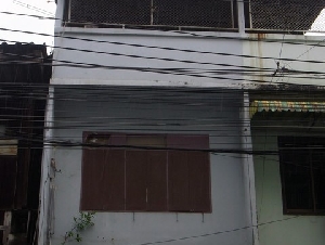 ตึกแถว 3  ชั้น  ริมถนนซอยเพชรเกษม58  ทำเลดี เดินทางสะดวก