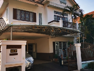 ให้เช่าบ้านเดี่ยว 2ชั้นเนื้อที่ 55 ตร.วพื้นที่ใช้สอย 185 ตร.ม 3ห้องนอน 3ห้องน้ำ เฟอร์ครบ ถนนรามคำแหง บิ๊กซีมีนบุรี ราคาเช่า 25000 บ/ด