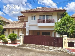 บ้านสวยหลังใหญ่ 2 ชั้่น ติดถนนใหญ่ โครงการ กุลพันธ์วิลล์10 สารภี 