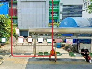 ไอคอนสยาม 1.9 กม. ให้เช่าอาคารพาณิชย์ 3 คูหา 4.5 ชั้น เดอะมอลล์ท่าพระ 5 นอน 5 น้ำ ทำเลดี เดินทางสะดวก มีผู้คนพลุกพล่าน เหมาะสำหรับทำธุรกิจ