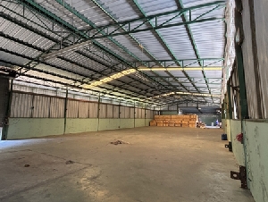 ขายอาคารโรงงาน/โกดังเนื้อที่ 4 ติดถนนไร่พื้นที่ใช้สอย 2,500 ตร.ม พื้นที่สีส้มลาย ตำบลบึง อำเภอศรีราชา จังหวัดชลบุรี ราคาขาย 45 ล้านบาท