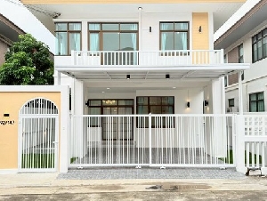 ขายบ้านเดี่ยว2ชั้นใกล้แหลมฉบัง ขายบ้านเดี่ยวแหลมฉบัง ขายบ้านเดี่ยวใกล้แหลมฉบัง บางละมุง ชลบุรี รีโนเวทใหม่ แถมเฟอร์ ตกแต่งพร้อมอยู่ 