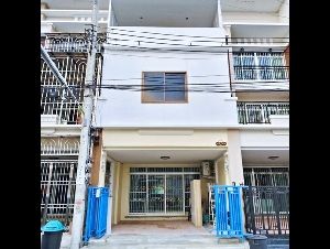 กำนันแม้น 9-15 ถ. สาทร-กัลปพฤกษ์  MRT ภาษีเจริญ 2.6 กม. ทาวน์โฮมหรู 3 ชั้น 24 ตร.วา. 274 ตร.ม. 3 นอน 4 น้ำบิ๊กซี กัลปพฤกษ์ 500 ม.