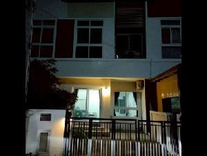 ให้เช่าบ้านสวยเฟอร์ครบ พร้อมเข้าอยู่ รับสัตว์เลี้ยง โซนป่าแดด