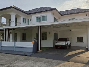 ให้เช่าบ้านพูลวิลล่า 2 ชั้น บ้านไม่ติดใคร เป็นส่วนตัว สันกำแพง