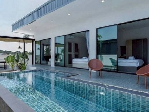 พูลวิลล่าโมเดิร์น บรรยากาศสงบ วิวสวนดอกไม้ เหมืองแก้ว แม่ริม