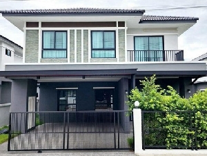 บ้านเดี่ยว 2 ชั้น หลังใหญ่ ทำเลดี สันกำแพง         