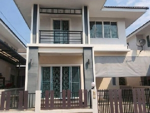 บ้าน 2 ชั้น สะอาด เฟอร์นิเจอร์ หิ้วกระเป๋าเข้าอยู่ได้เลย สันผีเสื้อ