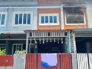  ขายทาวน์เฮ้าส์ 2 ชั้น โครงการ ชลิดา คลองสาม  อำเภอคลองหลวง ปทุมธานี