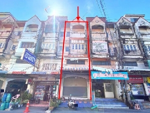  ขายอาคารพาณิชย์ 3 ชั้น มีชั้นลอย  โครงการ บ่อวินเมืองทอง  ศรีราชา จังหวัด ชลบุรี