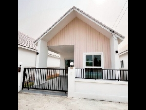 ขายบ้านมินิมอลนอร์ดิก หางดง เชียงใหม่ ตรงข้ามโรงเรียนนานาชาติปัญญาเด่น พร้อมเฟอร์เพียง 1.79 ล้าน