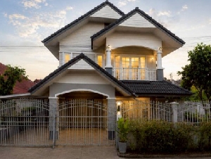 ขายบ้านเดี่ยวรีโนเวทใหม่ พร้อมสระว่ายน้ำส่วนตัวขนาดเล็ก ทำเลสันผักหวาน หางดง เชียงใหม่