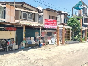 ขายที่ดินพร้อมบ้าน 2 หลัง เนื้อที่ 58 ตารางวา ถนนสรงประภา สีกัน ดอนเมือง