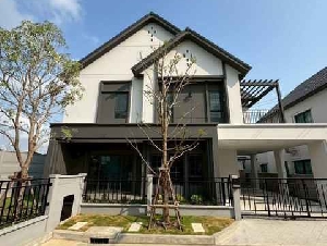 ให้เช่า บ้านเดี่ยว Centro บางนา ขนาด 300 ตร.ม. 4 ห้องนอน 5 ห้องน้ำ บ้านหลังมุม ใกล้ทางด่วน 100,000/เดือน