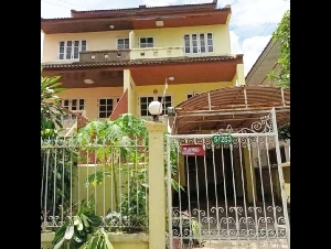 ทาวน์โฮม 3 ชั้น มบ.ประชานิเวศน์2 ระยะ3 ใกล้โรงเรียนประชาอุปถัมภ์