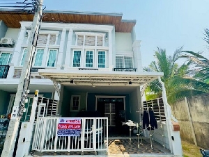 ขายด่วนบ้าน ทำเลทอง ใกล้สาทร หมู่บ้านโกลเด้นทาวน์ สาทร ถ.กัลปพฤกษ์ เขตจอมทอง กรุงเทพมหานคร