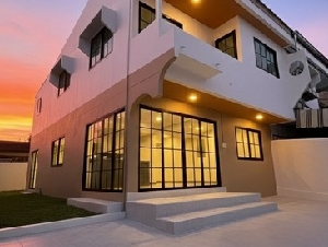 บ้าน -  0 RAI 0 NGAN 45 ตร.วา 5990000 THAI BAHT ใกล้กับ Bangkok Patana ราคาจับต้องได้