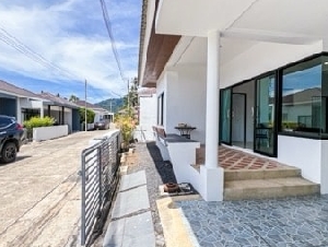 Single House for Rent in a Great Location near Taling Ngam Beach