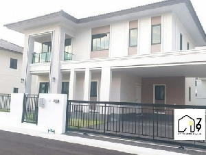 ให้เช่าบ้านเดี่ยว2ชั้นหลังใหญ่ ใกล้สนามกอล์ฟอีสเทรินสตาร์ บ้านฉาง ระยอง พร้อมเฟอร์นิเจอร์ครบ 