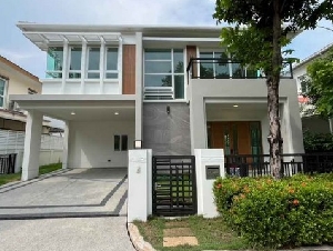 บางกอกบูเลอวาร์ด สาทร  ปิ่นเกล้า 1  บ้านเดี่ยวรีโนเวทใหม่
