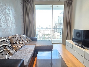 High Floor 1 Bedroom Condo with Open City View at Villa Rachatewi for Rent