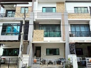 ทาวน์โฮม ลิฟวิ่ง เรสซิเดนซ์ รังสิต - ราชพฤกษ์ ใกล้ SRT สถานีรังสิต