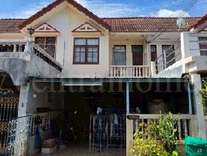 ทาวน์เฮ้าส์ 2 ชั้น 21.2 ตร.วา ซอยวิภาวดีรังสิต 37 แยก 2 บ้านตามสภาพ ทำเลดี ราคาถูก ใกล้สนามบินดอนเมือง