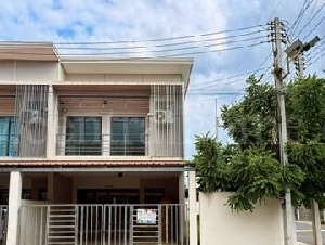 ทาวน์เฮ้าส์ รัชธานี 11 รังสิต คลอง 11 ธัญบุรี ปทุมธานี  (หลังมุม)