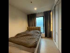 เช่า RR124 Life Asoke Rama9 ห้องสวยพร้อมอยู๋ เฟอร์นิเจอร์ครบครัน