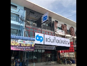 อาคารพาณิชย์ 2 คูหา ทำเลดี อยู่หน้าตลาด พร้อมผู้เช่าระยะยาว