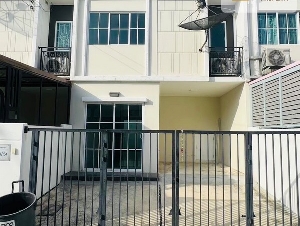 หมู่บ้านพฤกษา 114/3 เทพารักษ์-เมืองใหม่ ทำเลดี เดินทางสะดวก รีโนเวทใหม่ พร้อมเข้าอยู่