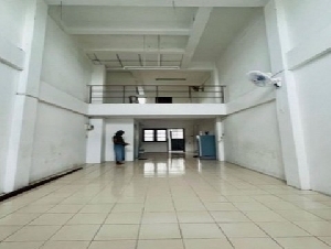 ให้เช่า อาคารพาณิชย์ เส้นศรีราชา-หนองค้อ ทำเลดี ติดถนนหลัก TP-C1843