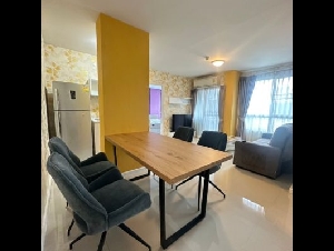 D Condo Sign - 2 ห้องนอน วิวสระว่ายน้ำ บรรยากาศดี เงียบสงบ ร่มตลอดทั้งวัน* ตกแต่งพร้อม หิ้วกระเป๋า เข้าอยู่ได้เลย