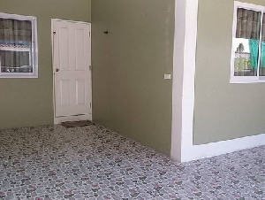 ขายทาวน์เฮ้าส์ชั้นเดียว โครงการครันทรีวินเลจ2 ต.บึง อ.ศรีราชา ชลบุรี พร้อมเข้าอยู่