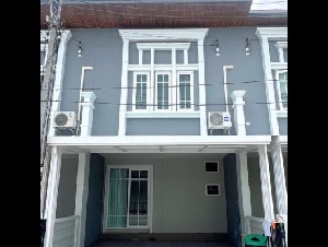 ทาวน์โฮม โกลเด้น ทาวน์ เชียงใหม่-กาดรวมโชค ใกล้เซนทรัลเฟสติวัล 7 นาที เฟอร์นิเจอร์ครบ พร้อมเข้าอยู่ 