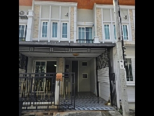 TOWNHOUSE โกลเด้น ทาวน์ 2 ปิ่นเกล้า จรัญสนิทวงค์ 0 Rai 0 ngan 16 ตาราง-วา  2890000 THB ราคาดี เยี่ยม บ้านไม่ซ้ำ เพือนบ้านดี