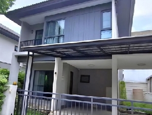 ให้เช่า บ้านเดี่ยว2ชั้น 52ตรว.สไตล์โมเดิร์น ถนน คู่ขนานมอเตอร์เวย์ ใกล้สนามบินสุวรรณภูมิ 