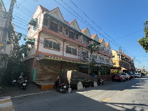 ขายอาคารพาณิชย์ 3 ชั้นโครงการรินทิชา เฟส 2  จังหวัดสมุทรปราการ