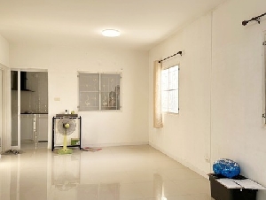 ขายทาวน์เฮาส์ 2 ชั้น หลังริม -3 ห้องนอน 2 ห้องน้ำ โครงการพฤกษา 60/1 รังสิต–บางพูน