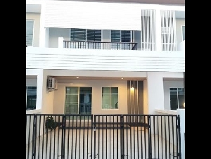 กาญจน์กนกทาวน์ 1 (ถ.เลียบทางรถไฟ) ฟังก์ชันเหมือนบ้านเดี่ยว โปร่ง อยู่สบาย เฟอร์นิเจอร์ครบ พร้อมอยู่