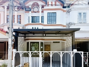 หมู่บ้านทาวน์แอนคันทรี ซอยสังฆสันติสุข 16 บ้านสวย ตกแต่งครบ พร้อมเข้าอยู่