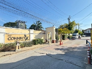 ทาวน์เฮ้าส์รีโนเวทใหม่ ใกล้เมกะบางนา ทางขึ้น-ทางลงทางด่วน